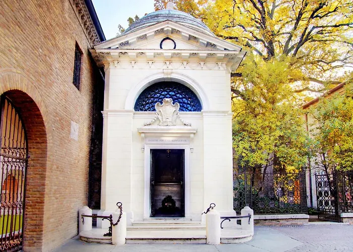 Duomo - Center Elegante Con Apartment *